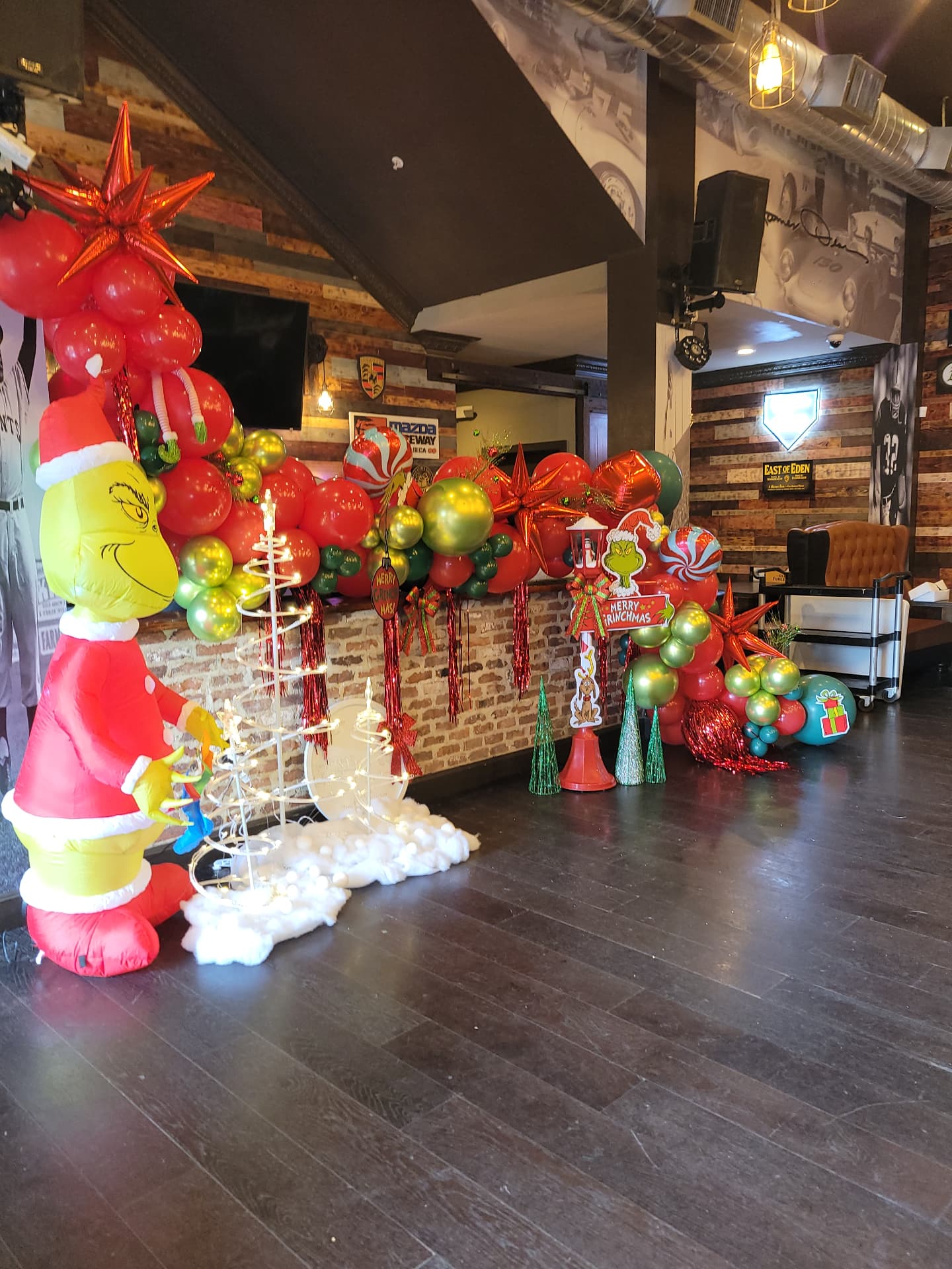 Merry Grinchmas Venue Styling